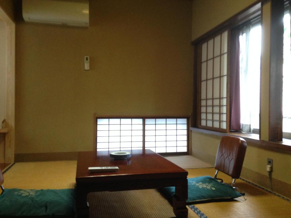 Chuokan Shimizuya Ryokan Nagano Habitación foto